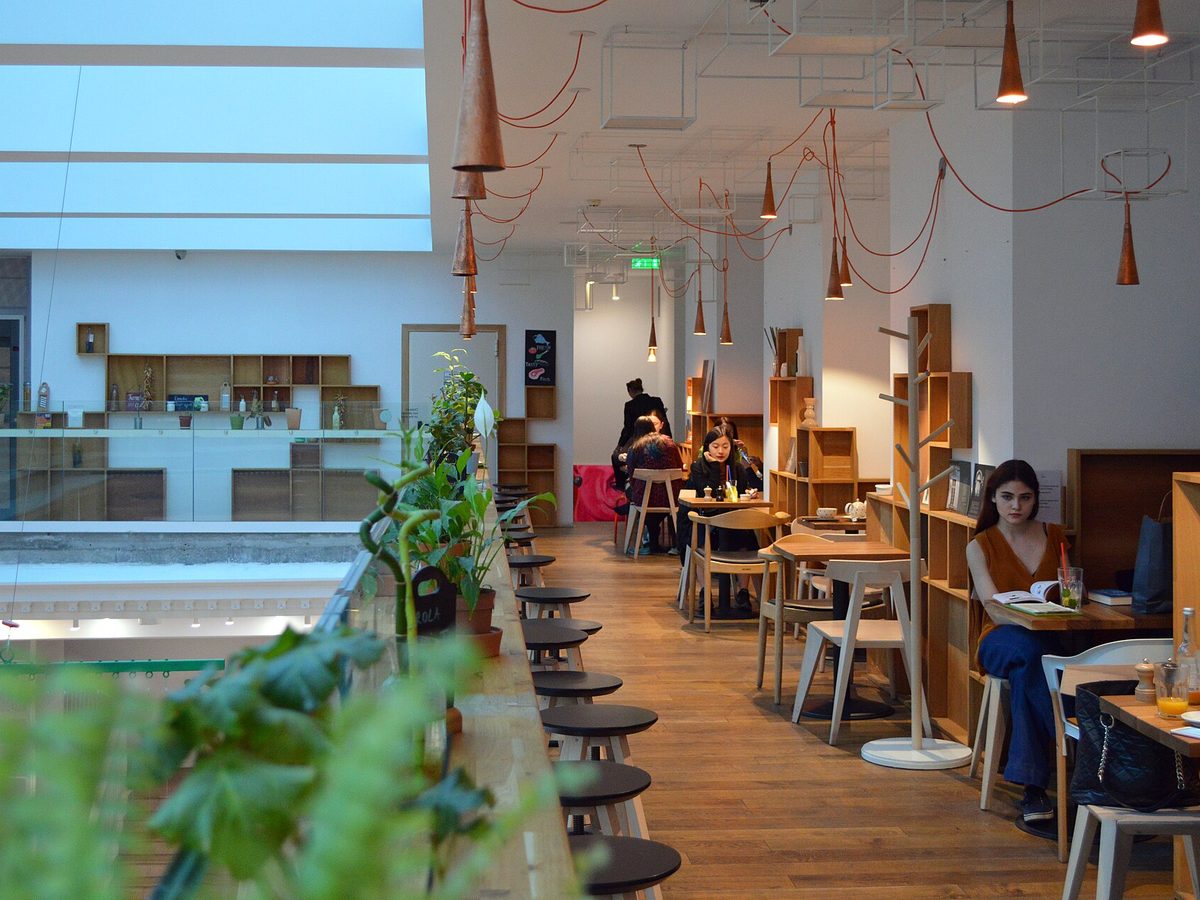 Cafeneaua Nației din Ploiești, cafenea-bistro pe strada Ștefan cel Mare