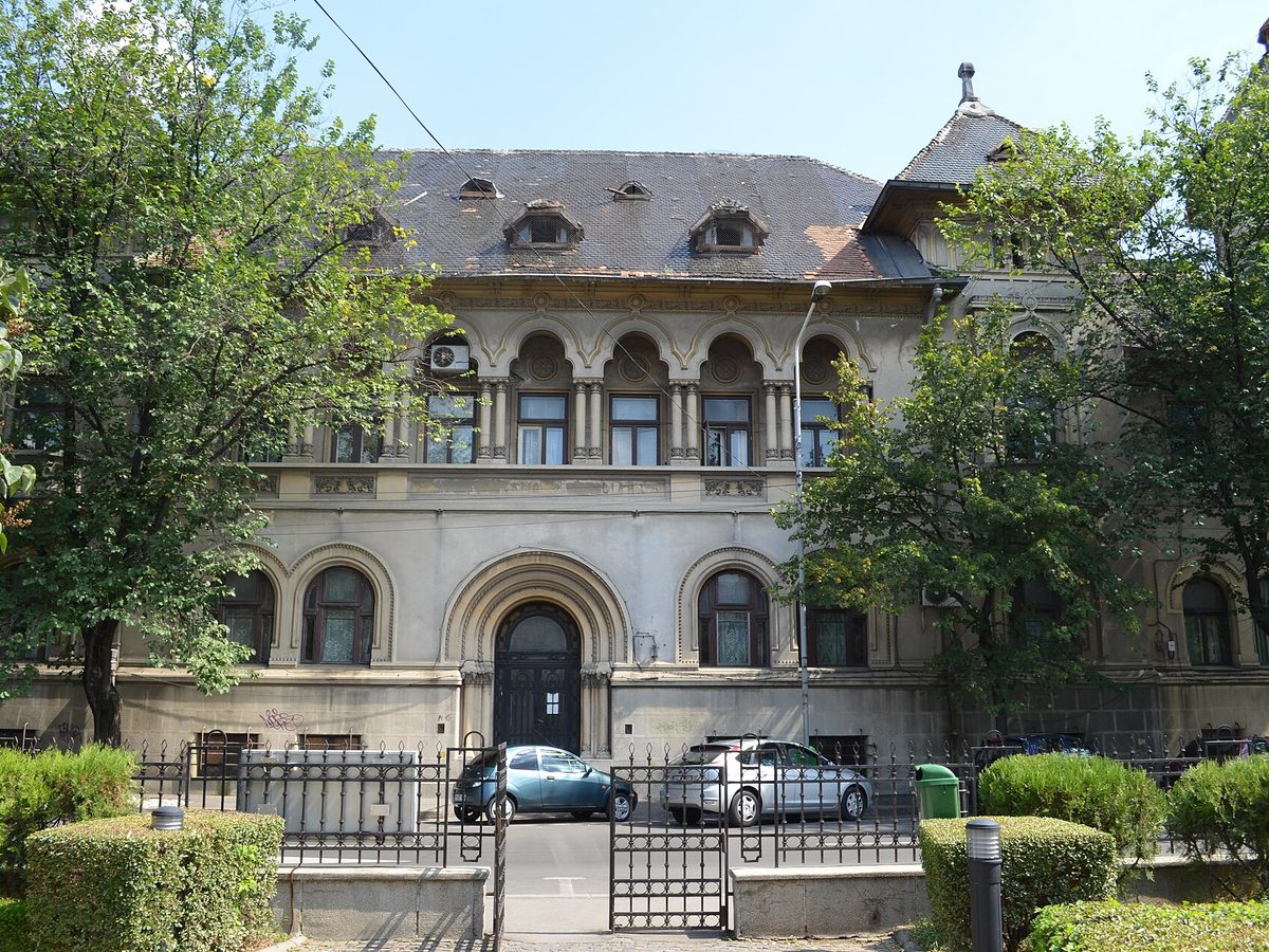 Palatul Administrației Financiare din Ploiești, clădire interbelică în stil neoromânesc